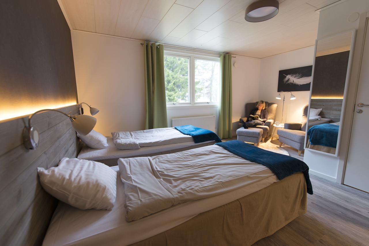 Pine Bay Lodge Person Ngoại thất bức ảnh